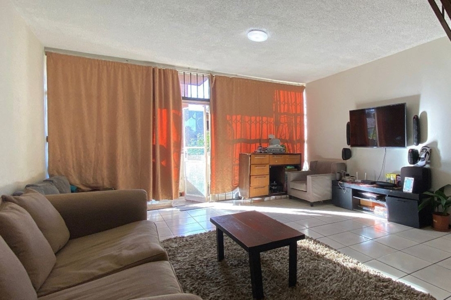 2 Bedroom Property for Sale in Windsor Gauteng