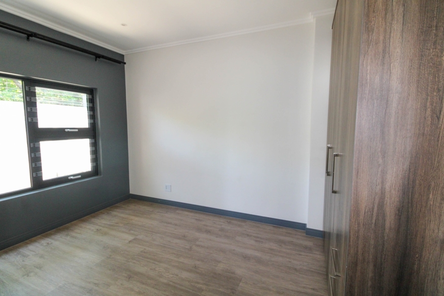 2 Bedroom Property for Sale in Bryanston Gauteng