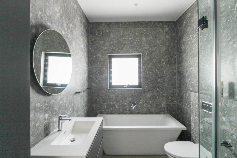 2 Bedroom Property for Sale in Bryanston Gauteng