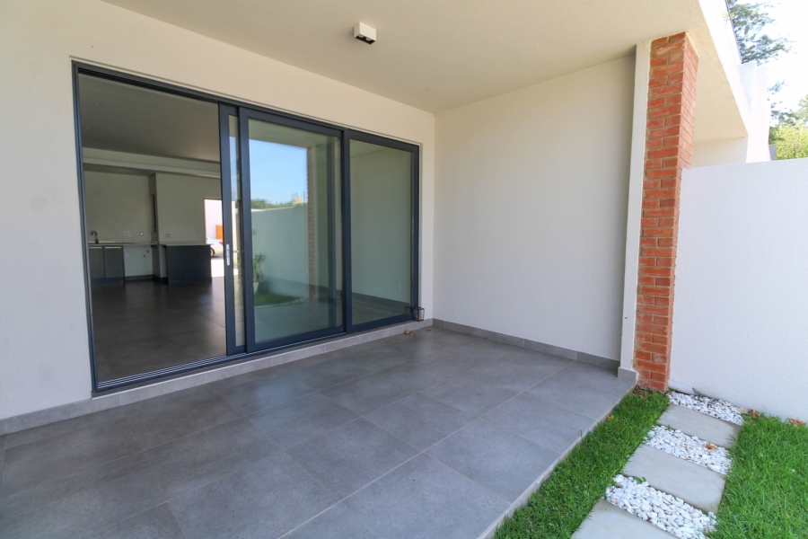 2 Bedroom Property for Sale in Bryanston Gauteng