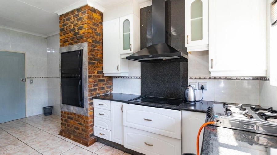 3 Bedroom Property for Sale in Sunward Park Gauteng
