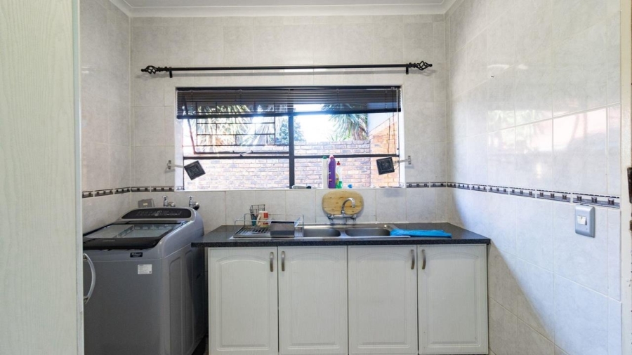 3 Bedroom Property for Sale in Sunward Park Gauteng