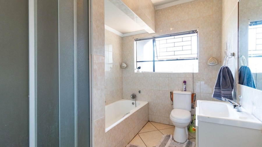 3 Bedroom Property for Sale in Sunward Park Gauteng