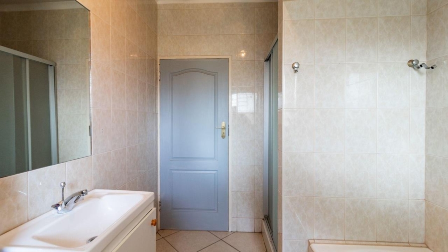 3 Bedroom Property for Sale in Sunward Park Gauteng