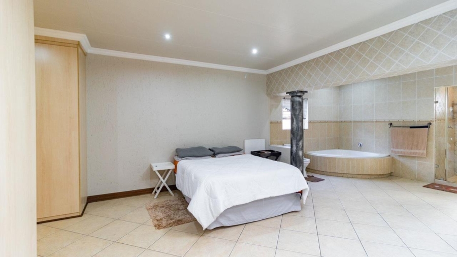 3 Bedroom Property for Sale in Sunward Park Gauteng