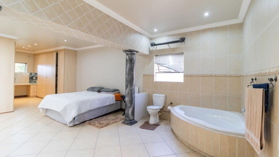 3 Bedroom Property for Sale in Sunward Park Gauteng