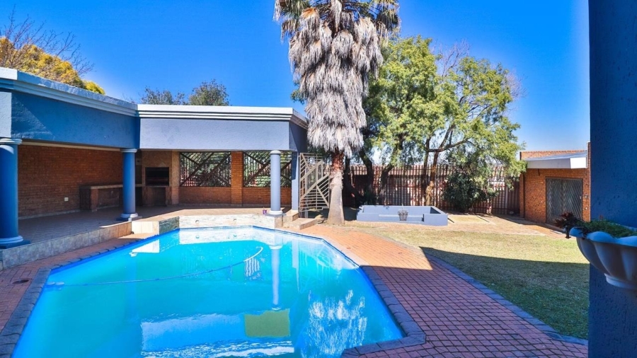 3 Bedroom Property for Sale in Sunward Park Gauteng