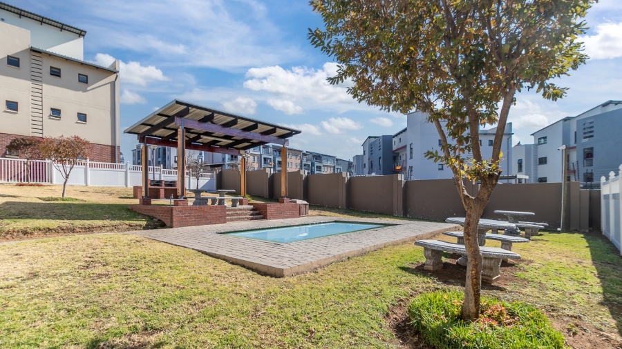 To Let 1 Bedroom Property for Rent in Barbeque Downs Gauteng