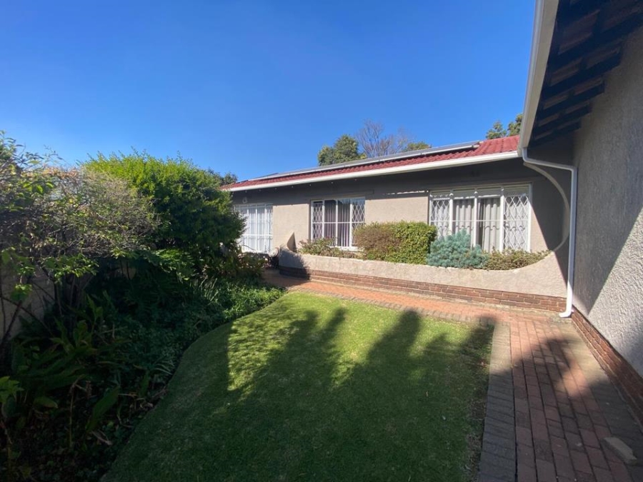 3 Bedroom Property for Sale in Brackendowns Gauteng