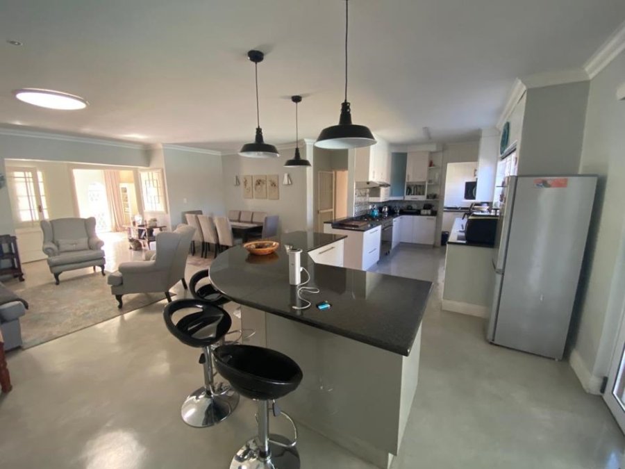 3 Bedroom Property for Sale in Brackendowns Gauteng
