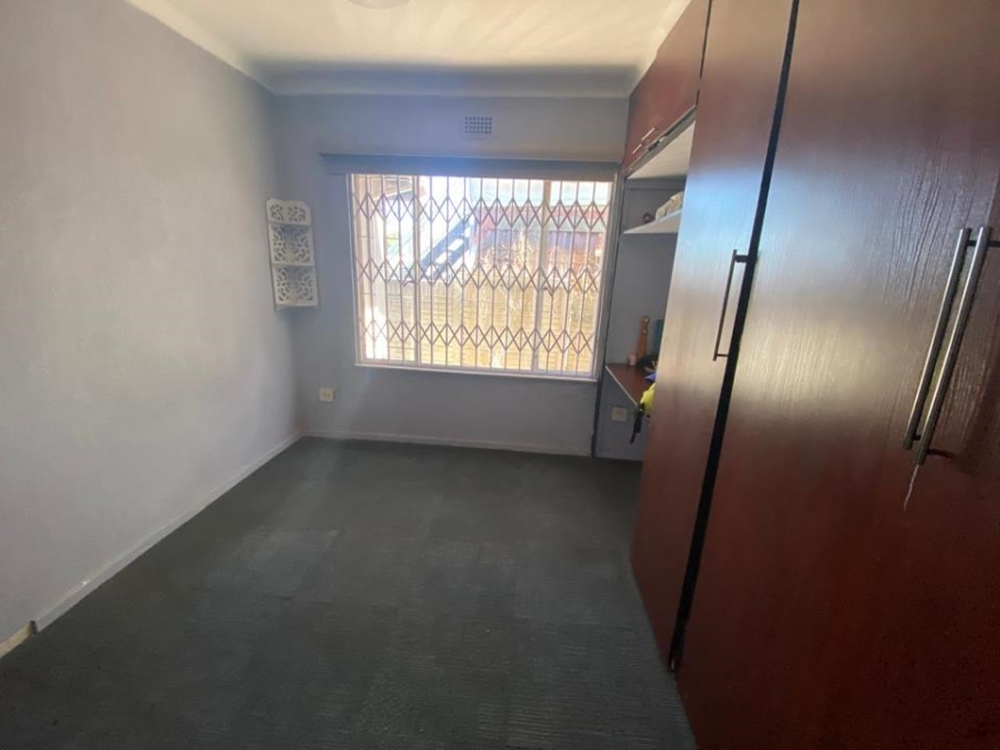 3 Bedroom Property for Sale in Brackendowns Gauteng