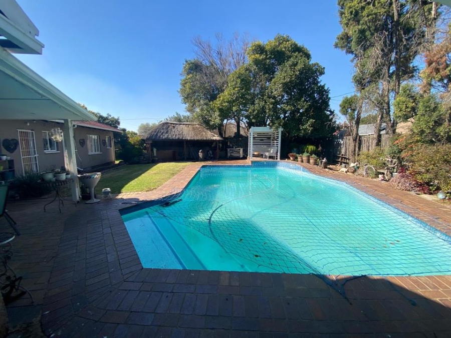 3 Bedroom Property for Sale in Brackendowns Gauteng