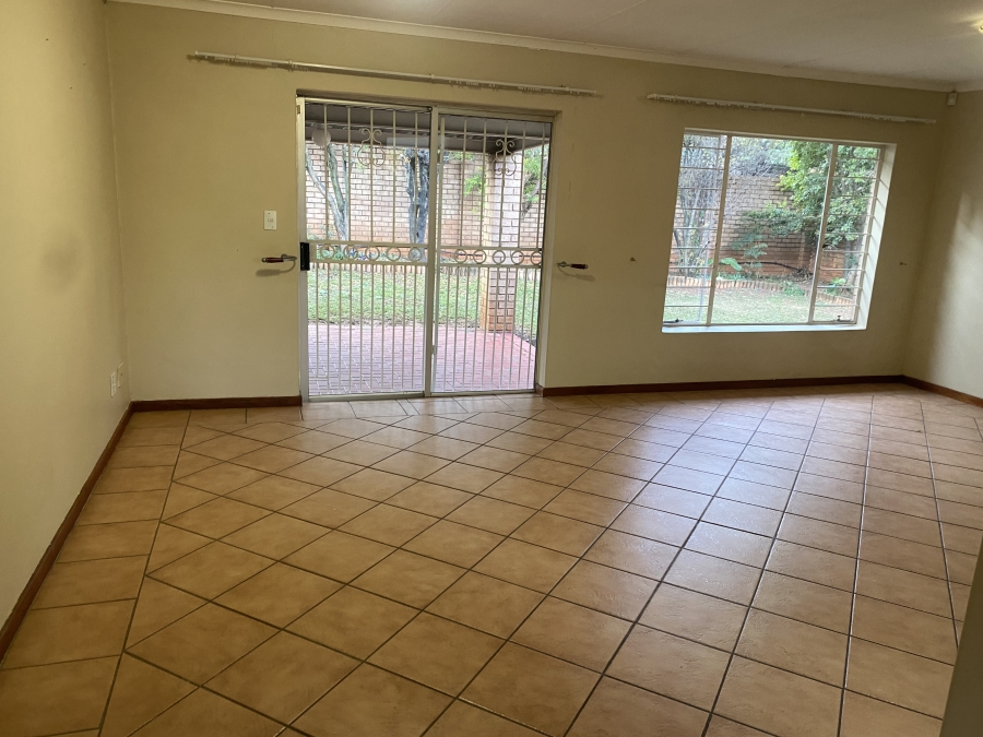 To Let 2 Bedroom Property for Rent in La Montagne Gauteng