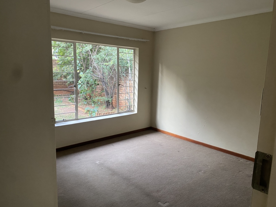 To Let 2 Bedroom Property for Rent in La Montagne Gauteng