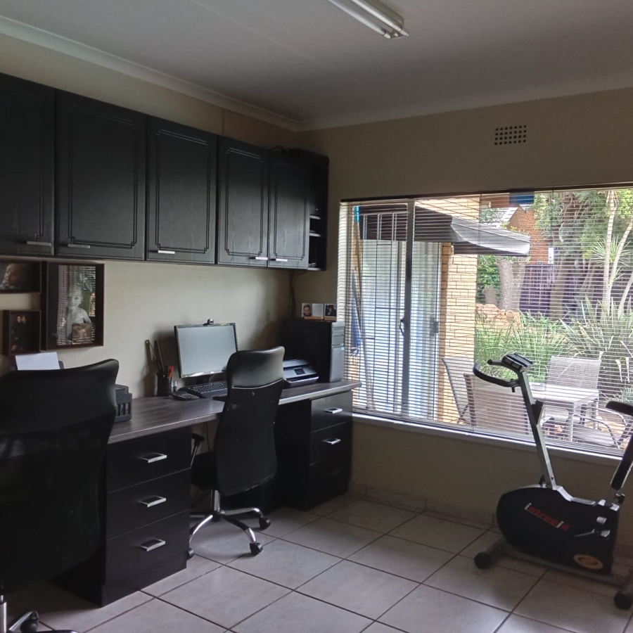 4 Bedroom Property for Sale in Sharon Park Gauteng