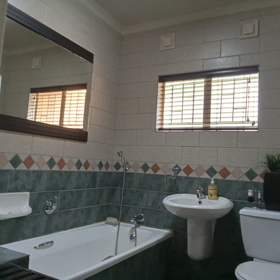 4 Bedroom Property for Sale in Sharon Park Gauteng