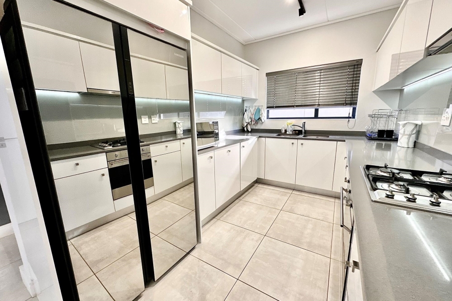 To Let 3 Bedroom Property for Rent in The Polofields Gauteng