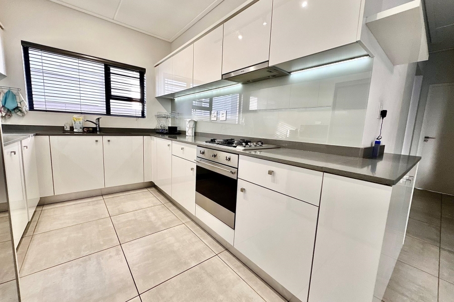 To Let 3 Bedroom Property for Rent in The Polofields Gauteng