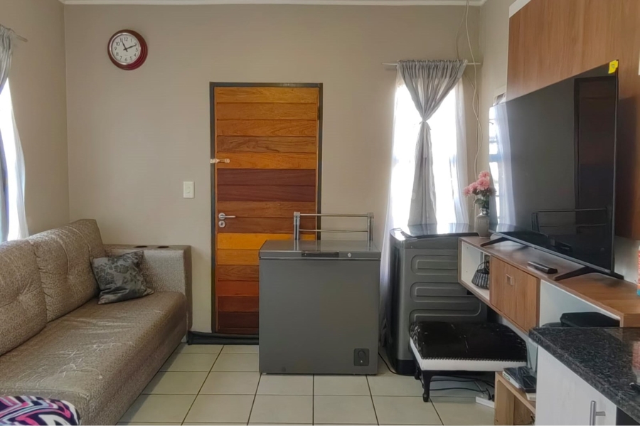 To Let 3 Bedroom Property for Rent in South Hills Gauteng
