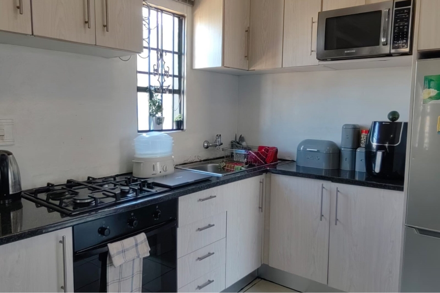 To Let 3 Bedroom Property for Rent in South Hills Gauteng