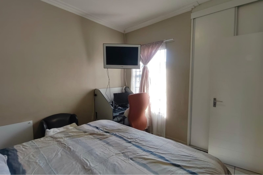 To Let 3 Bedroom Property for Rent in South Hills Gauteng