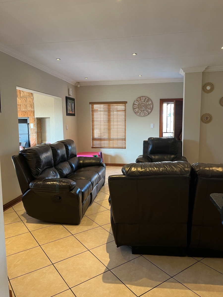 3 Bedroom Property for Sale in Sunair Park Gauteng