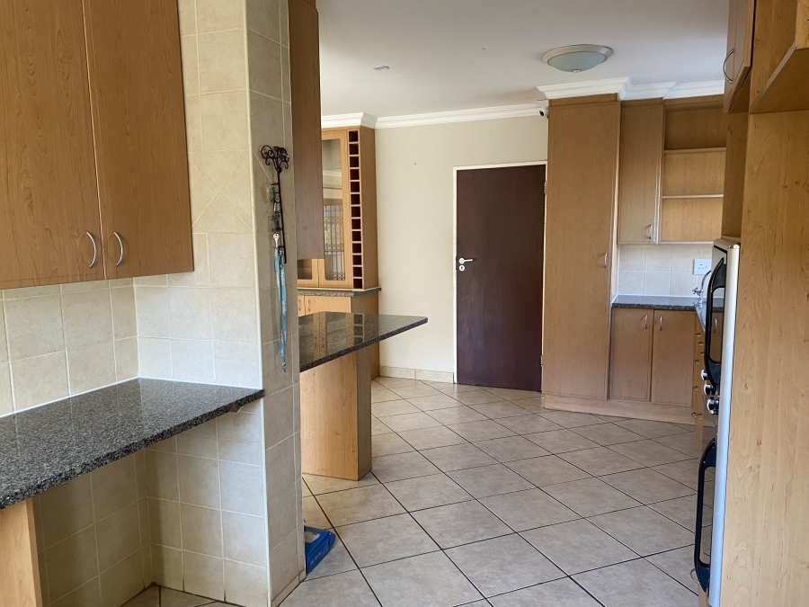 4 Bedroom Property for Sale in The Wilds Gauteng