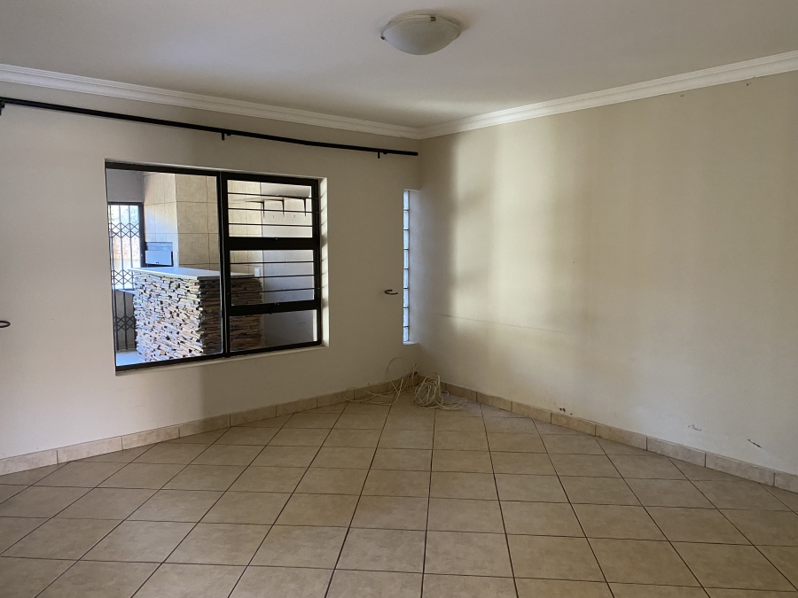 4 Bedroom Property for Sale in The Wilds Gauteng