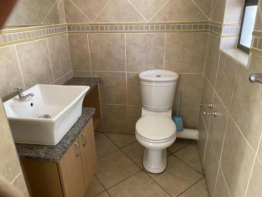 4 Bedroom Property for Sale in The Wilds Gauteng