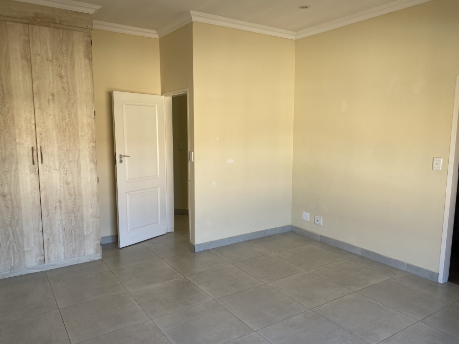 4 Bedroom Property for Sale in The Wilds Gauteng