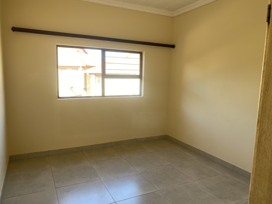 4 Bedroom Property for Sale in The Wilds Gauteng