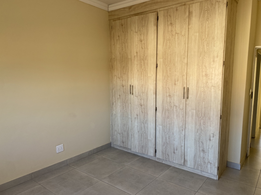4 Bedroom Property for Sale in The Wilds Gauteng