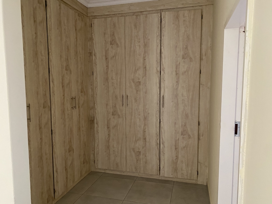 4 Bedroom Property for Sale in The Wilds Gauteng