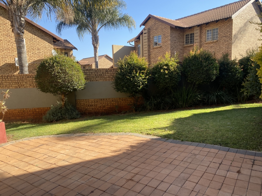 4 Bedroom Property for Sale in The Wilds Gauteng