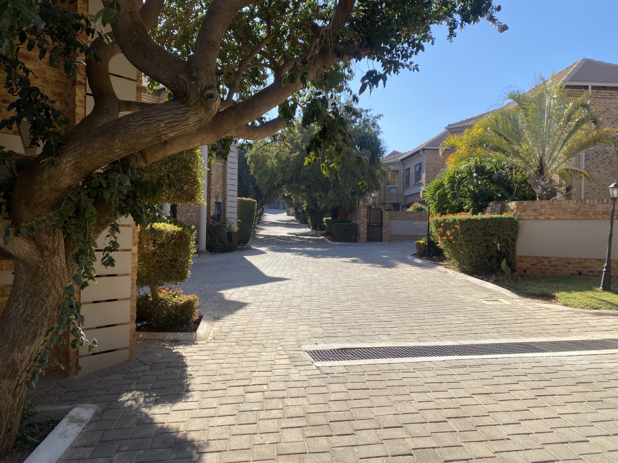 4 Bedroom Property for Sale in The Wilds Gauteng