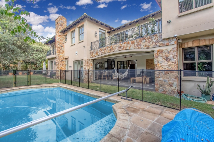 5 Bedroom Property for Sale in Dainfern Golf Estate Gauteng