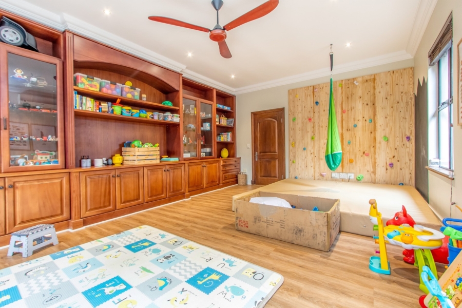 5 Bedroom Property for Sale in Dainfern Golf Estate Gauteng