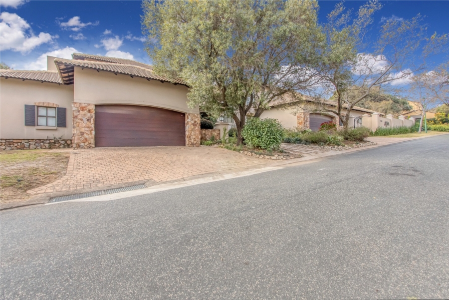 5 Bedroom Property for Sale in Dainfern Golf Estate Gauteng