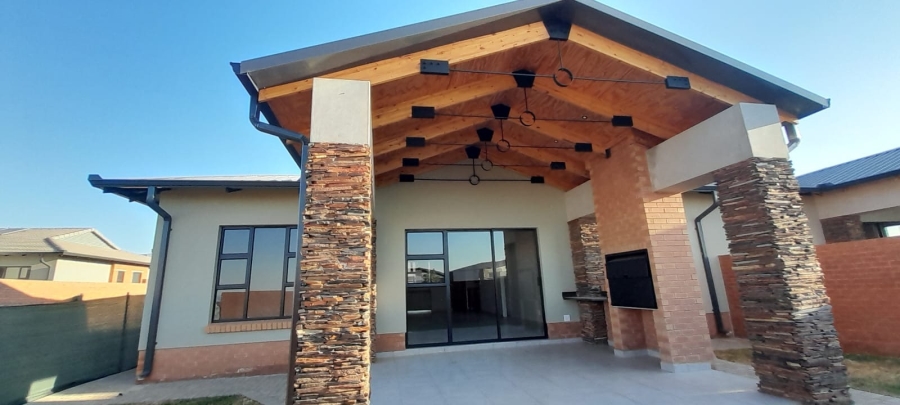 3 Bedroom Property for Sale in Six Fountains Residential Estate Gauteng