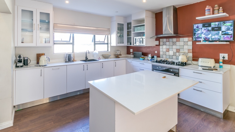 3 Bedroom Property for Sale in Vorna Valley Gauteng