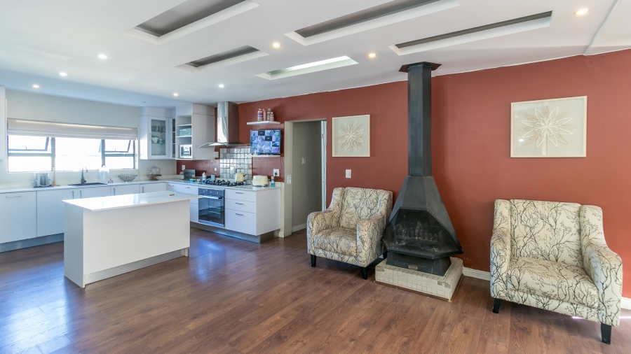 3 Bedroom Property for Sale in Vorna Valley Gauteng