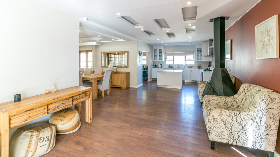 3 Bedroom Property for Sale in Vorna Valley Gauteng