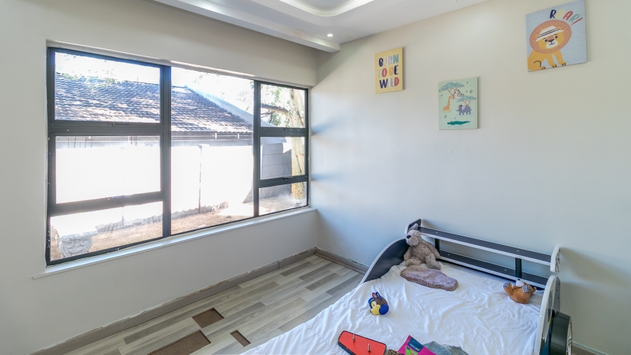 3 Bedroom Property for Sale in Vorna Valley Gauteng