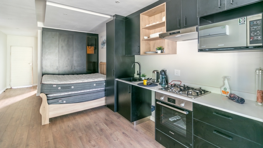3 Bedroom Property for Sale in Vorna Valley Gauteng