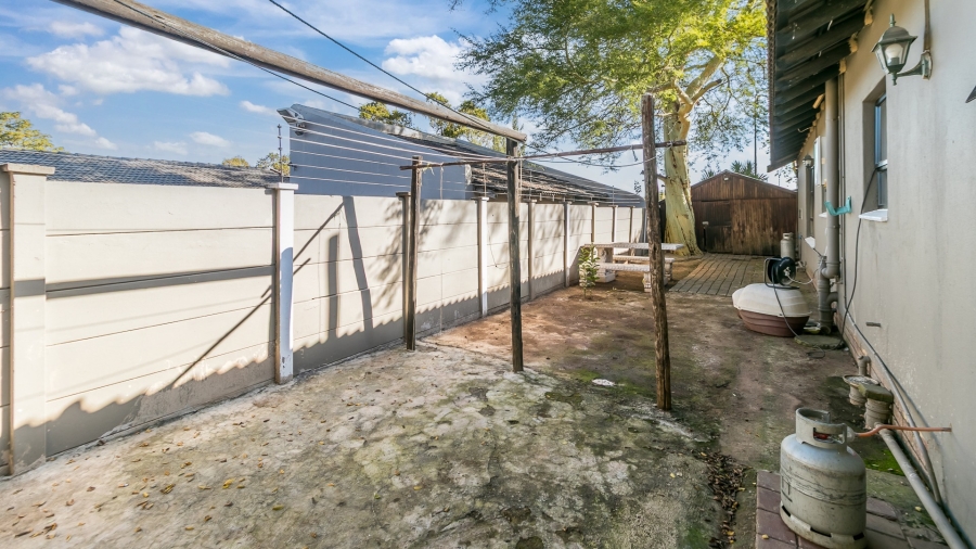 3 Bedroom Property for Sale in Vorna Valley Gauteng