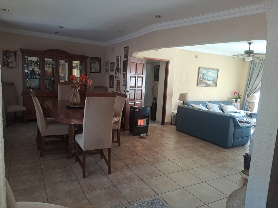 3 Bedroom Property for Sale in Verwoerdpark Gauteng