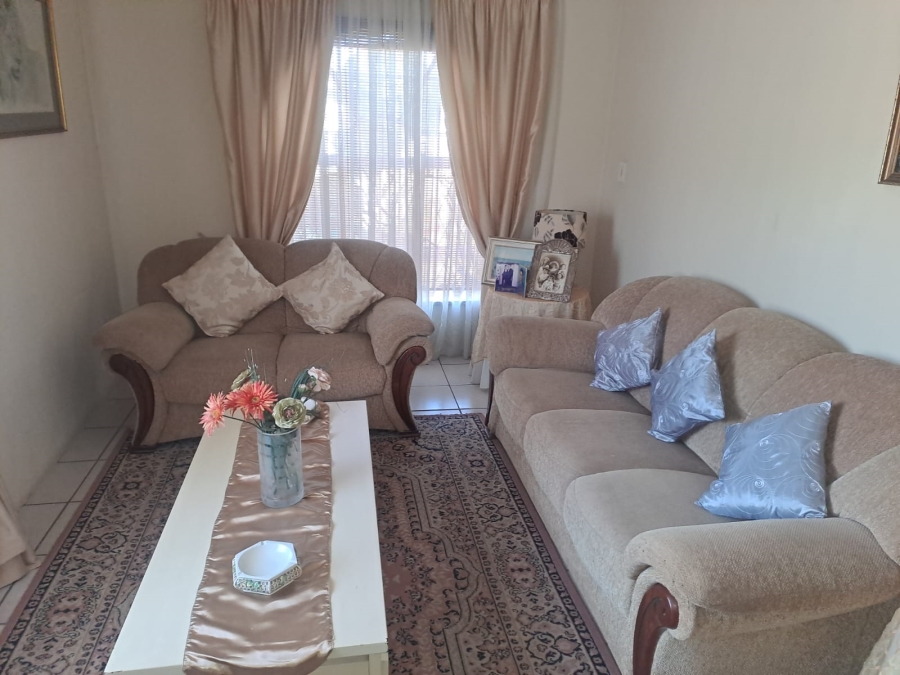 3 Bedroom Property for Sale in Verwoerdpark Gauteng