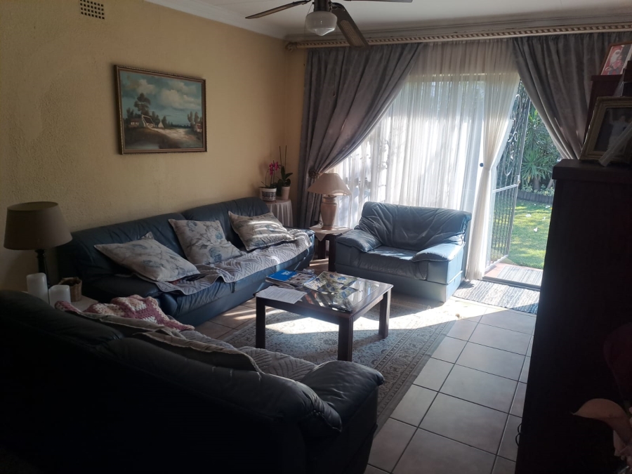 3 Bedroom Property for Sale in Verwoerdpark Gauteng
