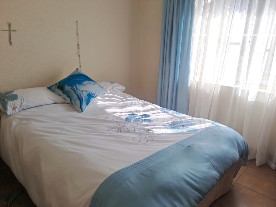 3 Bedroom Property for Sale in Verwoerdpark Gauteng