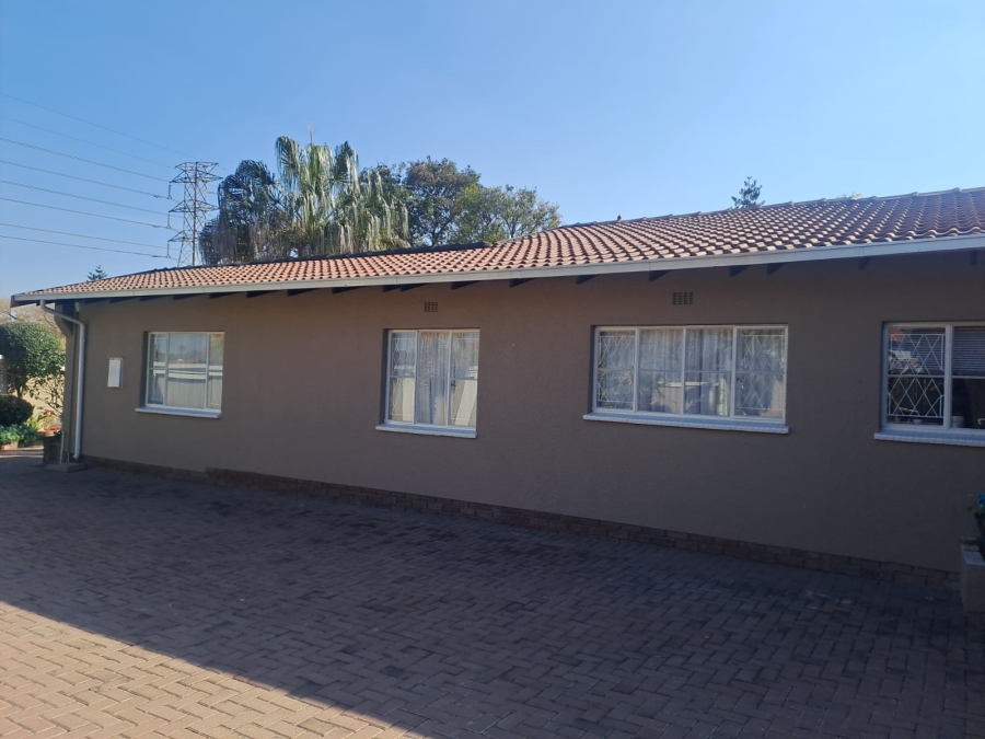 3 Bedroom Property for Sale in Verwoerdpark Gauteng